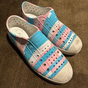 Native shoes size 3 youth